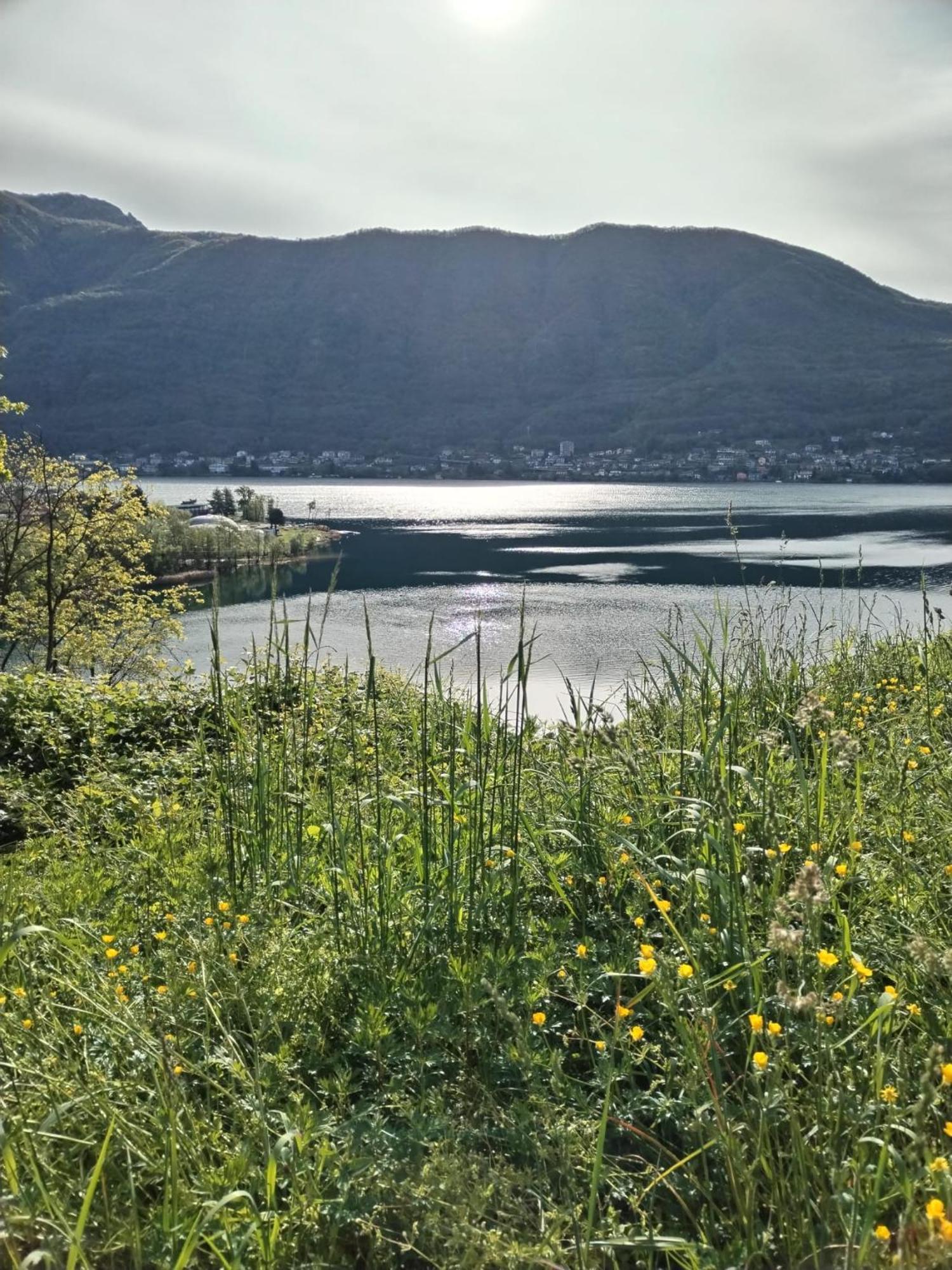 Un Balcone Sul Lago Оменья Экстерьер фото