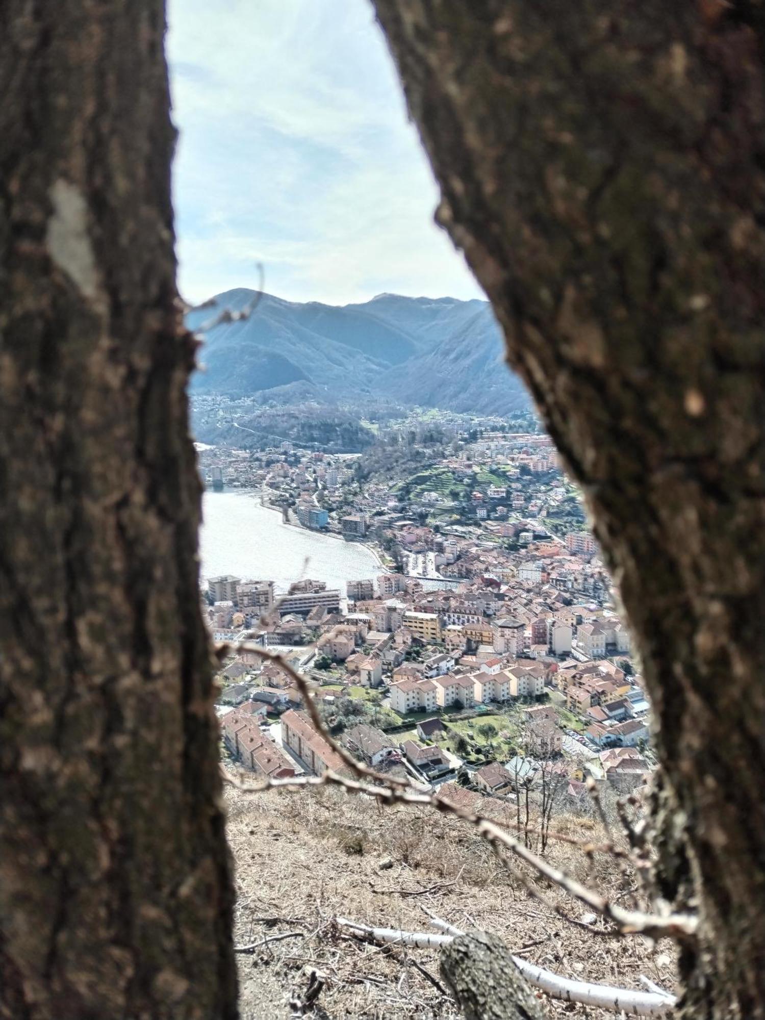 Un Balcone Sul Lago Оменья Экстерьер фото