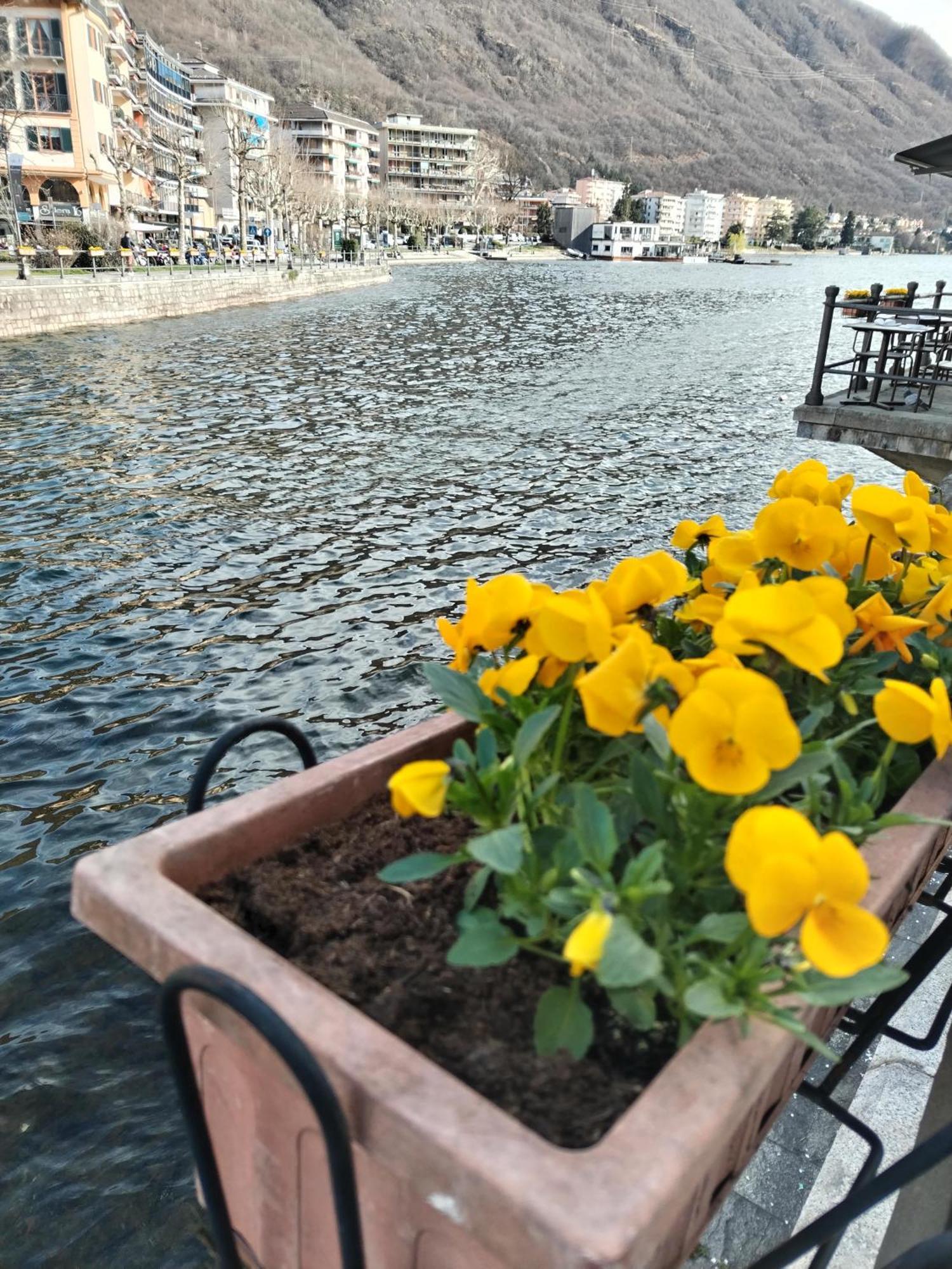 Un Balcone Sul Lago Оменья Экстерьер фото